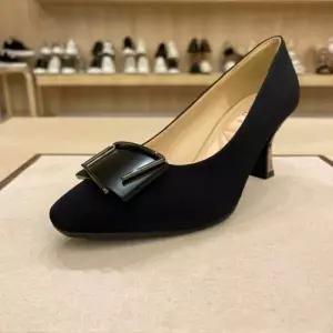 [탠디]여성 스퀘어 장식 공단 펌프스 블랙 (723021, W-083)