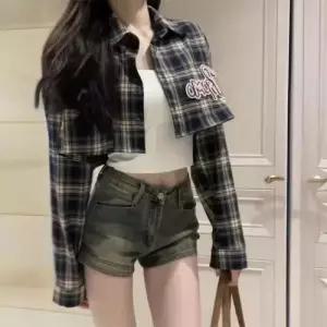 아브릴 빈티지 하계 여성데님반바지 청반바지 데님팬츠 샤이니한 하이웨스트 A라인 스키니 핫팬츠 UNO2