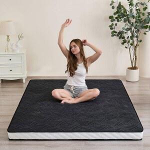 젤라도라 일본식 바닥 매트리스, 미끄럼 방지 바닥이 있는 퀼트 이불 매트리스, 수납 가방과 스트랩이 있는 접이식 바닥 침대, 블랙, 트윈