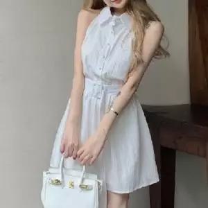 여름 데일리룩 벨트 셔츠 원피스 홀터넥 미니 드레스