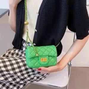 야무치 여친 여름 체인백 크로스백 미니백 자수 아가일 데일리룩 숄더백 가방 KUK2