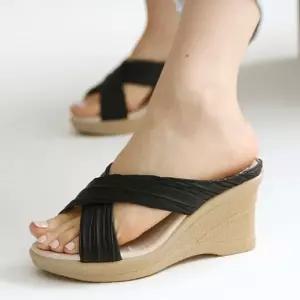 [하프클럽/니나스파리]엑스라인 7cm 웨지 슬리퍼