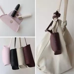 립 케이스 넥 스트랩 스마트 키 에어팟 미니 멀티 목걸이 액세서리 PU 가죽 컴팩트 다기능 세련된 심플 어