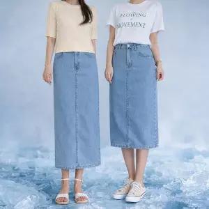 [하프클럽/]슬림한 라인 뒤트임 아이스 데님스커트(숏기본)