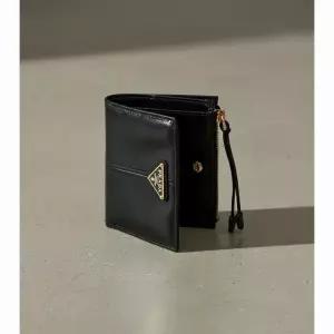 프라다 26SS 스몰 가죽 지갑 여성 반지갑 1ML050 2CYR F0002