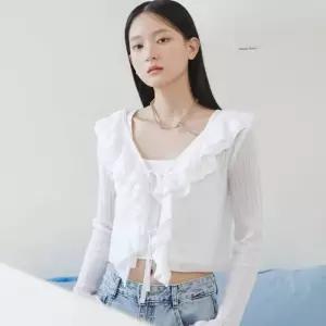 에고이스트 프릴 디테일 리본 여밈 니트 가디건ES2KG862 470409