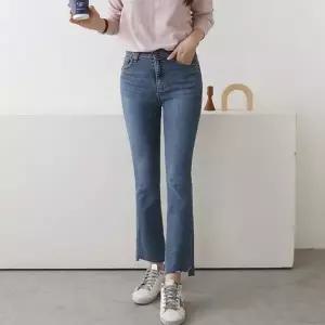 여자 부츠컷 나팔바지 스판 로엣지 데님팬츠_5