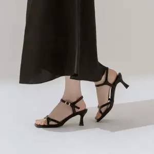 소보제화 솔라 벨트 스트랩 미들힐 샌들 6cm