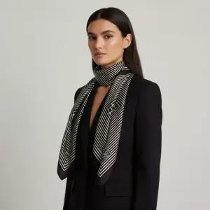 토템(TOTEME) 토템 26SS 블랙 시그니처 모노그램 실크 스카프 222 852 800 200