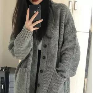 [라일리여성의류] Rly 직장인 사무실 버튼 루즈 핏 니트 가디건 출근