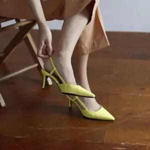 여성화 여성구두 토오픈 슬링백 샌들 키높이 미들힐-WFNSL8Z