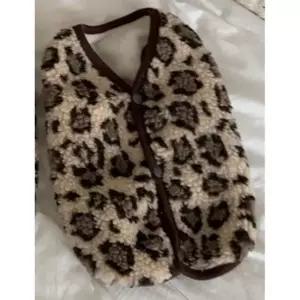 친절한탄씨 강아지 호피 뽀글이 조끼 아이보리 1P 겨울 산책 보온 반려견조끼 강아지털조끼