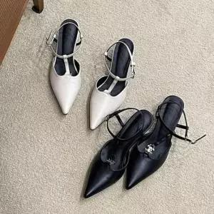 소가죽샌들 스트랩샌들 힐 골드 장식 t스트랩 스틸레토 여성 구두