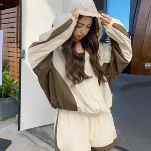 반팔트레이닝 여자 데일리 패션 후드 반바지 트레이닝복 세트