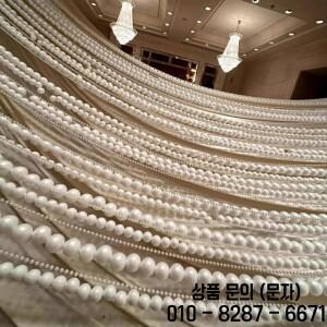 거대 폼 볼 스트링 웨딩 장식 진주 체인 펜던트 소품 배경 벽