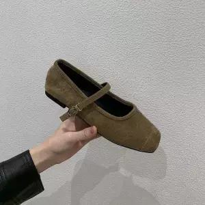 여사친 빈티지 가을 트렌디 아이템 신발 힐펌프스 스트랩힐 프렌치 일자 밴드 메리제인 플랫 슈즈 펌프스