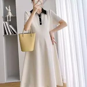 임산부 원피스 카라 배색 디자인 미디 기장 단추 여밈 편안한 착용감 부드러운