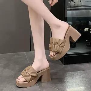 고급스러운 통굽 슬리퍼 여성용 키높이 슬리퍼 파도 웨지슬리퍼 웨지힐슬리퍼 통굽슬리퍼