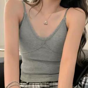 [하프클럽/]레이스 브이넥 끈나시 골지 캐미솔 이너 나시탑