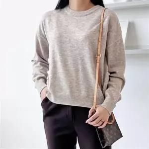 캐시미어 베이직 니트 무지 겨울철 따뜻한 옷 캐주얼