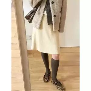 여사친 스커트 니트 일자 데일룩 A라인 메일라드 보송보송 DAOL1