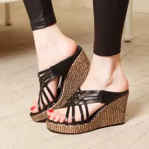 베리슈 당일발송 여성 9.5cm 스트랩 슬리퍼 웨지샌들 여성슬리퍼 여자슬리퍼