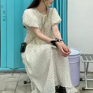 [하프클럽/]하늘하늘 퍼프소매 잔도트 리본 롱원피스 데일리룩