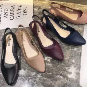 여자 데일리 편안한 포인트토 젤리 블로퍼 샌들