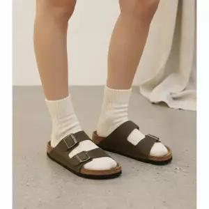 버켄스탁 아리조나 BS 페이디드 카키 샌들 슬리퍼 1019313