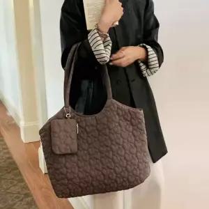 나일론 가방 데일리 퀄팅 가방 숄더백 여자 백 커피 보부상가방 쇼퍼백