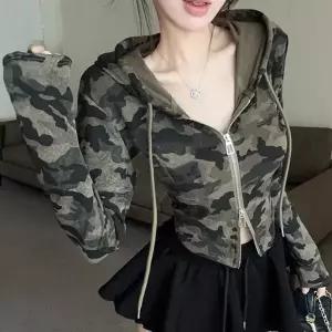 [하프클럽/]슬림핏 크롭 카모 후드 투웨이 지퍼 밀리터리 긴팔티