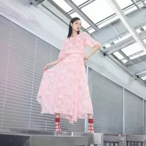 르네크루 26Summer limited 플라워 모티브 스커트