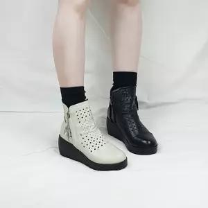 아피 태슬 지퍼 펀칭 소가죽 통굽 키높이 앵클부츠 7cm