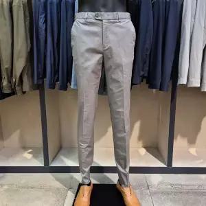 [바쏘](마산점)봄/여름 히든 밴딩 스판 남성 면바지 [라이트 카키]