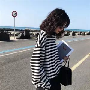 베이직 스트라이프 맨투맨 루즈핏 줄무늬 여성맨투맨