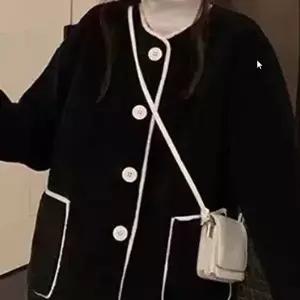 뽀글이 점퍼 포근함을 더하는 양털 버튼 가디건 (HSJ-WFKBB3W)
