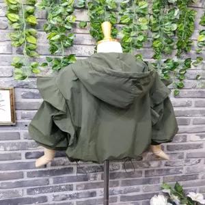 루즈핏 프릴 라인 후드 바람막이 야상 점퍼