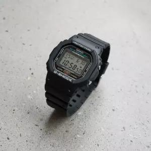 지샥 DW-5600UE-1DR 남자 전자시계 스퀘어 디지털 손목시계
