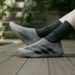 아디다스 클라이마쿨 레이스드 여름 슬립온 런닝화 아쿠아 슈즈 통풍 경량 그레이 KJ8978