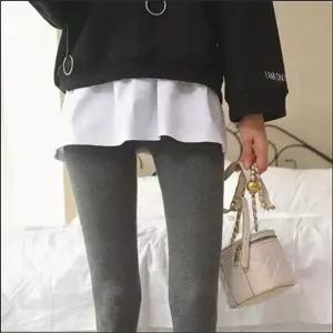 [하프클럽/]롱티셔츠 레이어드 엉덩이가리개 옆트임 페이크스커트