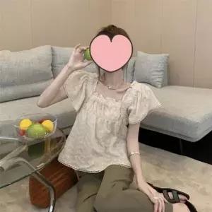 [하프클럽/]귀여운 홀 프릴레이스 숏슬리브 시그니처 드레스셔츠 페미닌룩