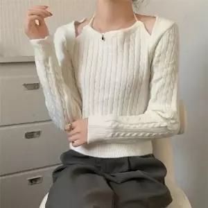[하프클럽/]걸스 트렌디 부드러운니트 홀터넥 숏재킷 어깨트임여성스런