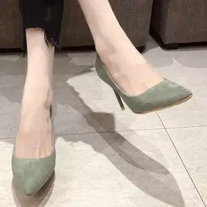 스웨이드 스틸레토 펌프스힐 9cm 키높이 직장인 구두