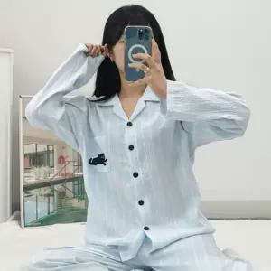 [라일리여성언더웨어] Rly 스트라이프 블루 고양이 자수 파자마 여성 잠옷