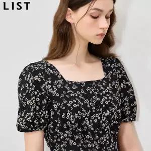 [리스트(LIST)] 플라워 데이지 스퀘어넥 블라우스 (택가격: 138000원)