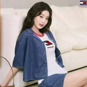 타미힐피거 TOMMY HILFIGER 여성 오버핏 크롭 샴브레이 반팔 데님셔츠 T32G1NSH01TWT1-B 772896