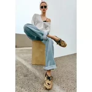 ZARA 애니멀 프린트 레더 헤어 로퍼 - 멀티컬러