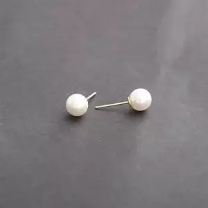 14K GOLD 화이트 6mm 진주 금 귀걸이