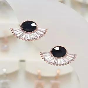 [인터크루]볼라레 블랙 선레이 은침 귀걸이 2color SSS1814