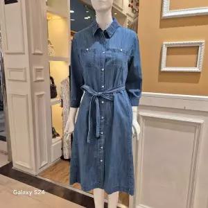 [하프클럽/BCBG]BCBG 비씨비지 여름26 7부 데님 원피스 B6B4O660